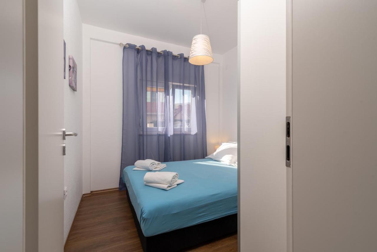 Apartments Bruna Trogir Exterior foto