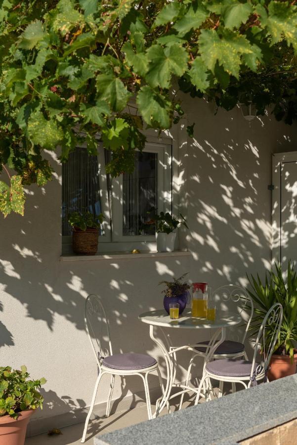 Apartments Bruna Trogir Exterior foto